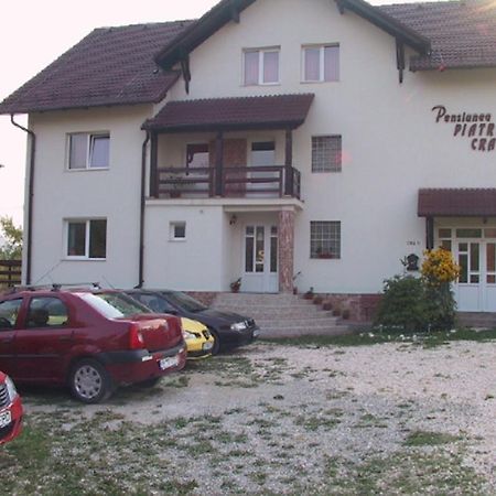 Pension Piatra Craiului 모이에치우 데 조스 외부 사진